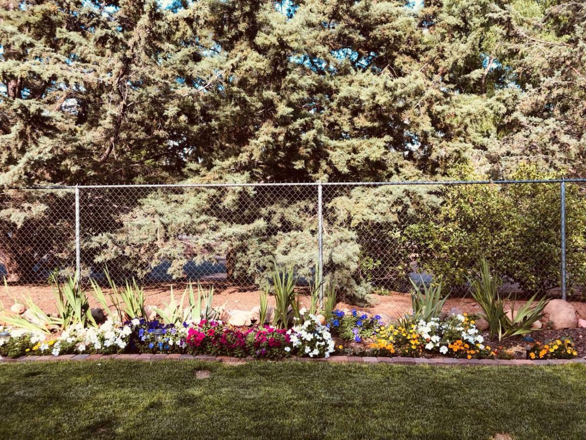 Sedona Red Rock Garden Of Paradise Pets Friendly And Hot Tub Exterior photo